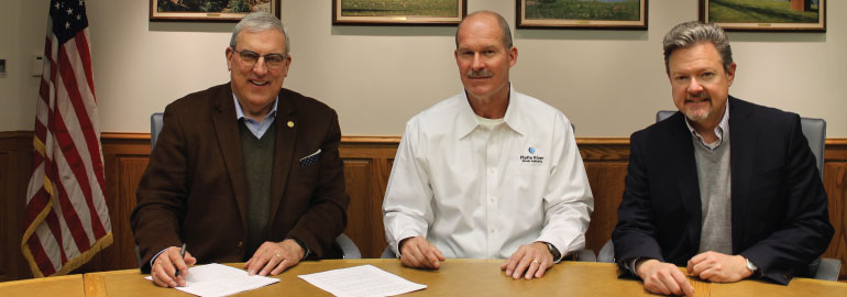Platte River, owner communities ink new contract